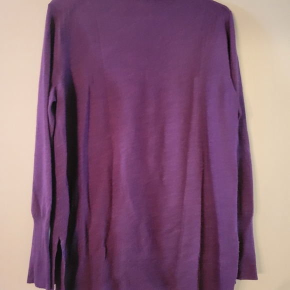 100% Wool Sweater - Picture 2 of 3